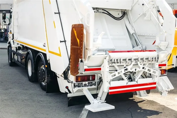 Garbage / Vacuum Truck