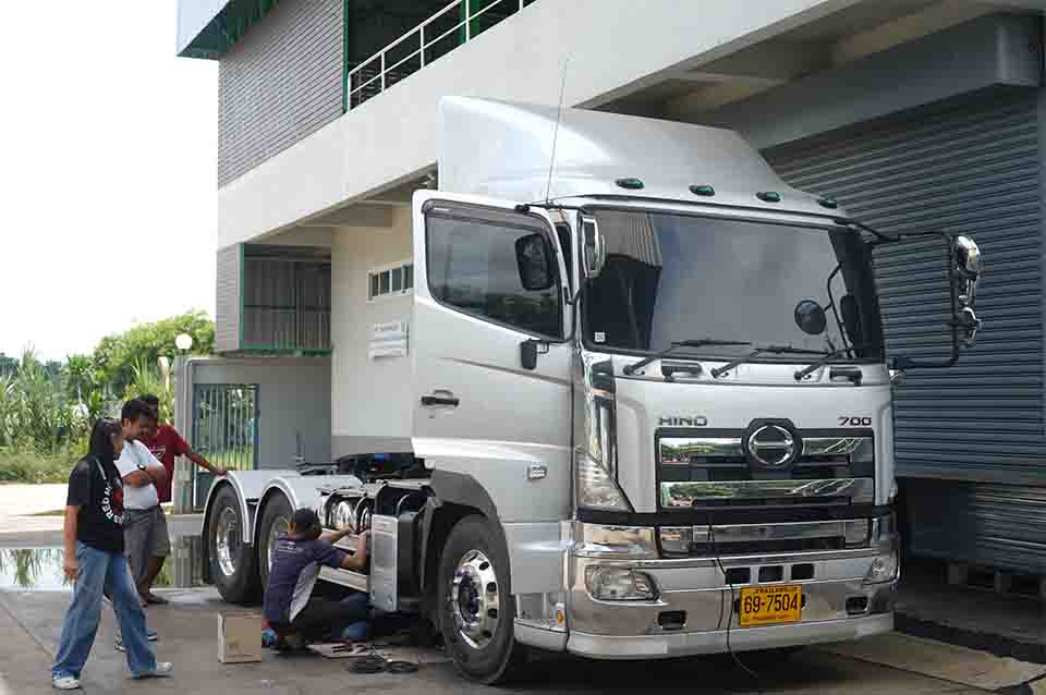 ZF Hino 700 team install