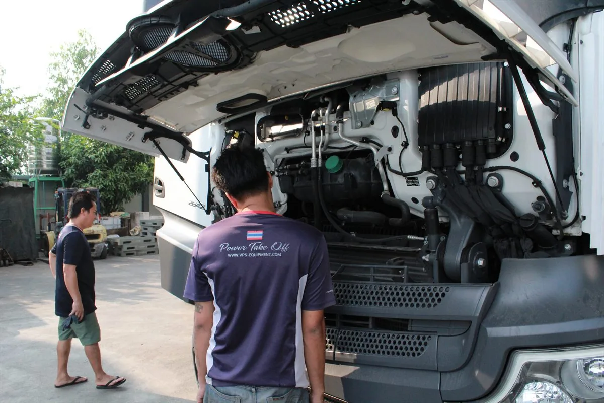 VPS technicians checking a truck before fitting a PTO